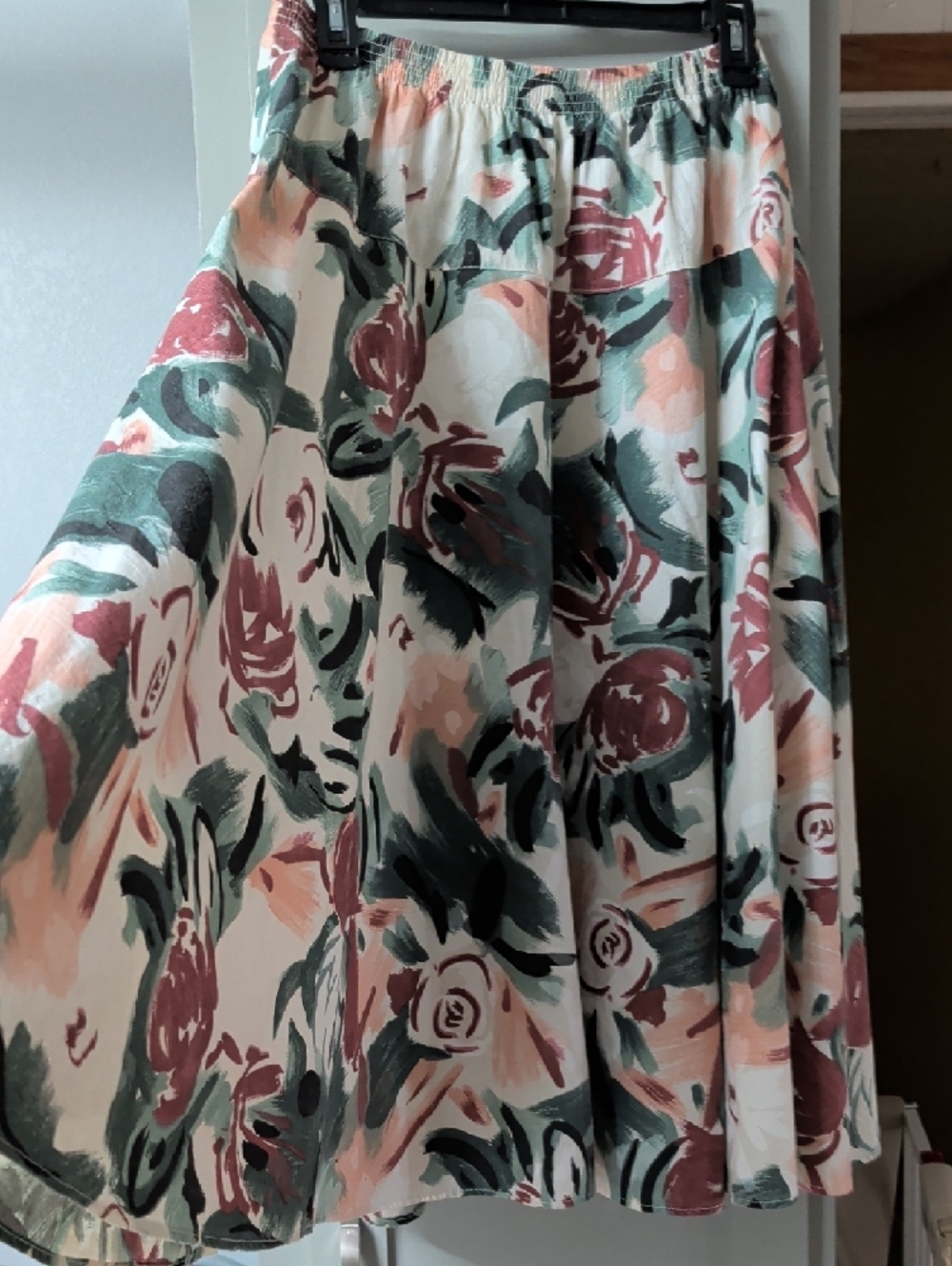 VTG Floral A-Line Midi Skirt in Pink, Green & Cream - Picture 3 of 10